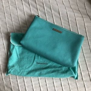 💙 authentic Tiffany leather pouch!!